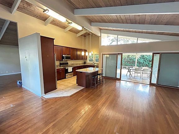 3rd image of 4351 Aukai Ave #1