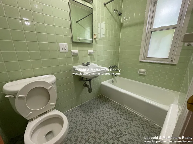South Huntington Apartments — Photo 22