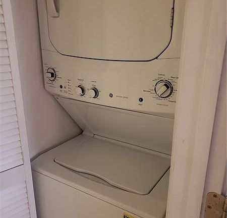 3rd image of 3046 S Oakland Forest Dr APT 2509
