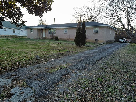 2nd image of 1043 Morton St