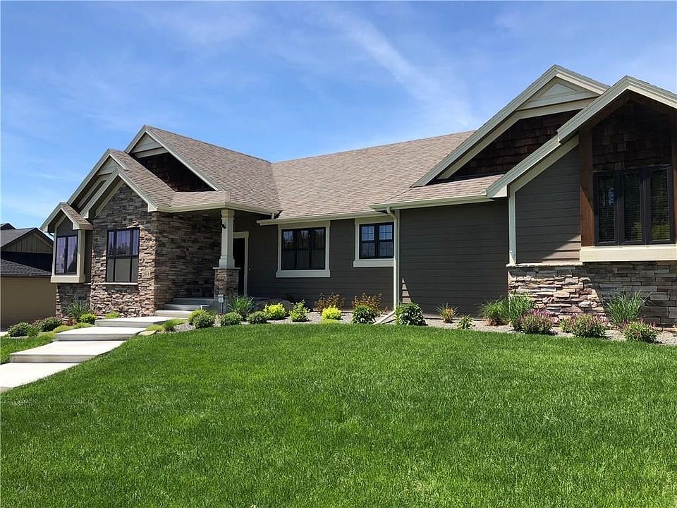 1st image of 2464 Westfield Dr