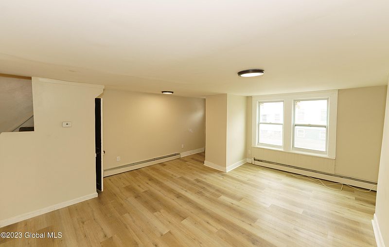4th image of 59 Bradford Street