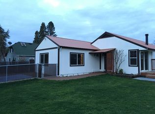 384 N Broadway St, Estacada, OR 97023