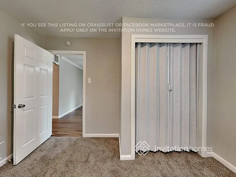 208 Ennis St — Photo 9