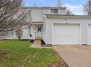 190 Deepwood Dr, Wadsworth, OH