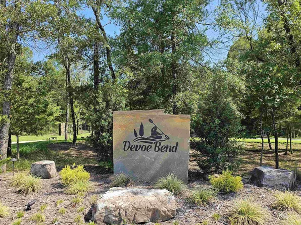 3 Devoe Bend Dr, Maumelle, AR 72113
