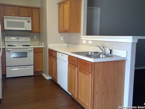 5th image of 4163 Saint Charles