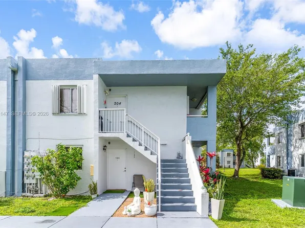 6210 SW 131st Ct APT 204, Miami, FL 33183