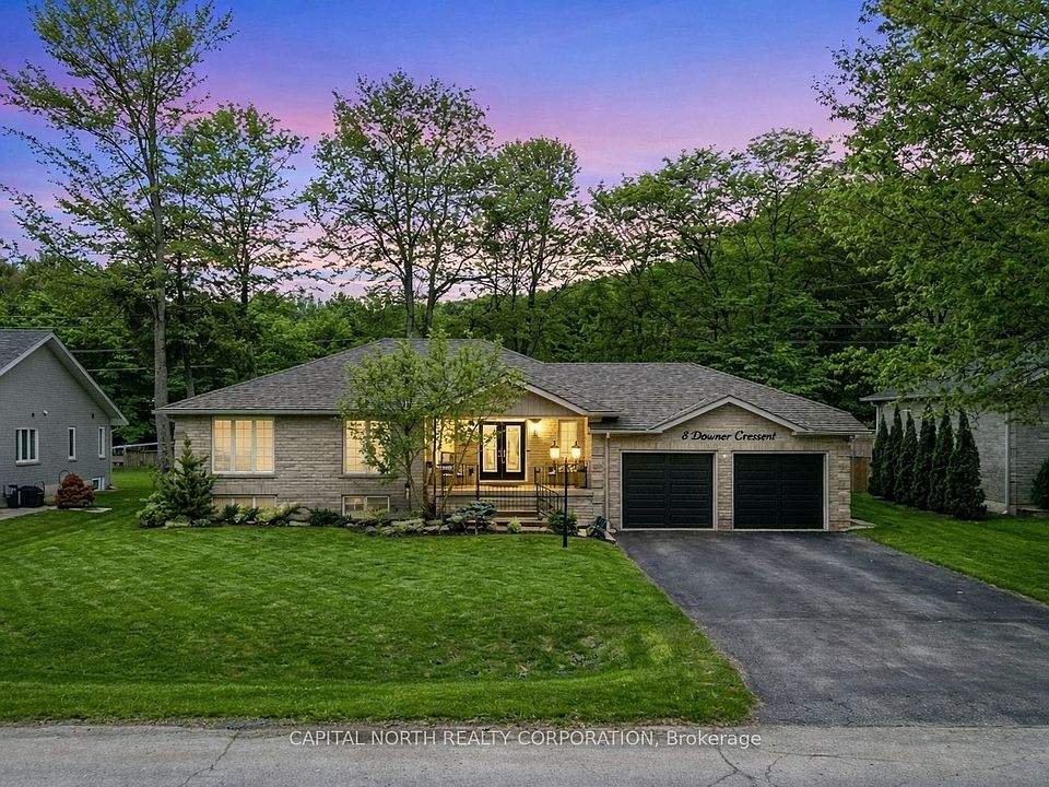 1st image of 8 Downer Cres