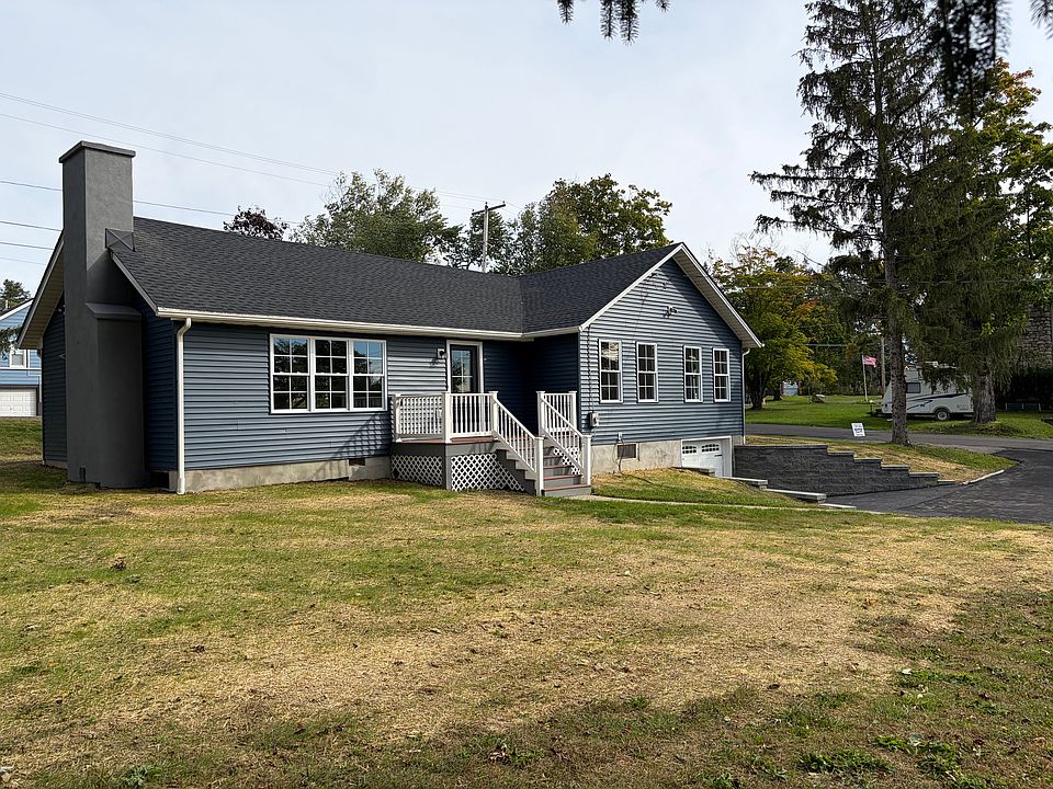 1st image of 135 Viola Ave