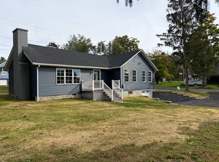 135 Viola Ave, Wallkill, NY 12589