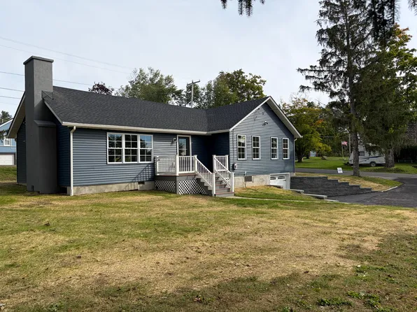 135 Viola Ave, Wallkill, NY 12589