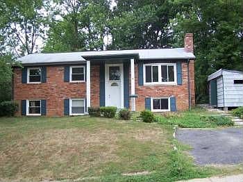 1st image of 3010 Albany Ct