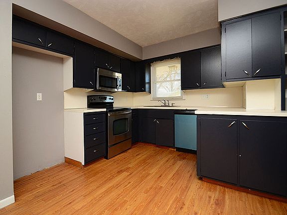 5th image of 719 Janes View St