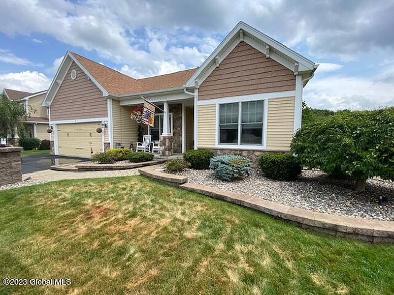 3rd image of 17 Gadwall Drive
