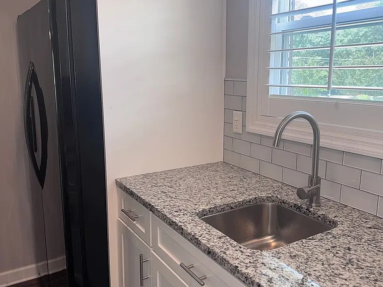 901 Pinedale Rd — Photo 8