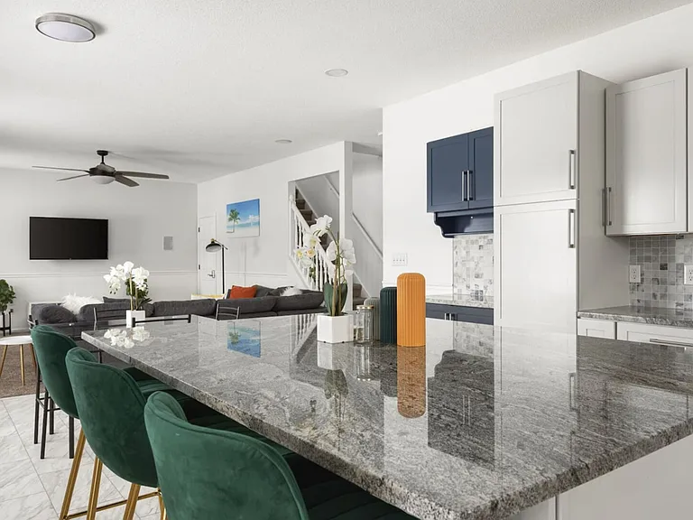 White Cliff Way — Photo 18