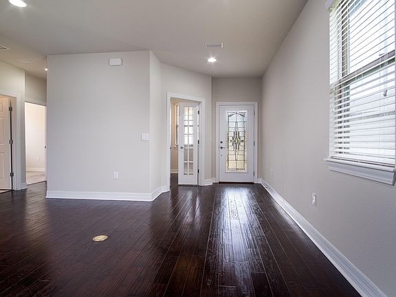 4th image of 187 Wood Meadow Way