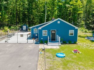 89 Charles St, Leicester, MA 01524