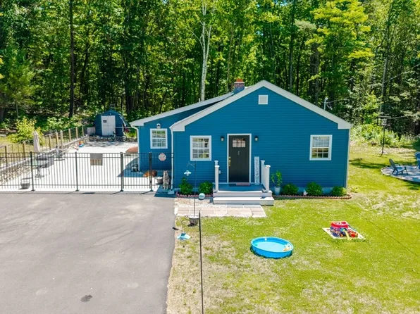 89 Charles St, Leicester, MA 01524