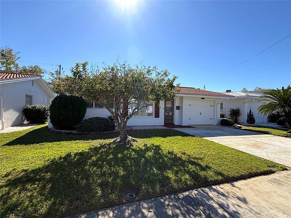 1st image of 4420 94TH AVENUE N