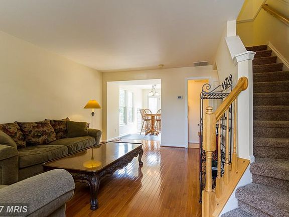 3rd image of 1784 Tiger Lily Cir #94