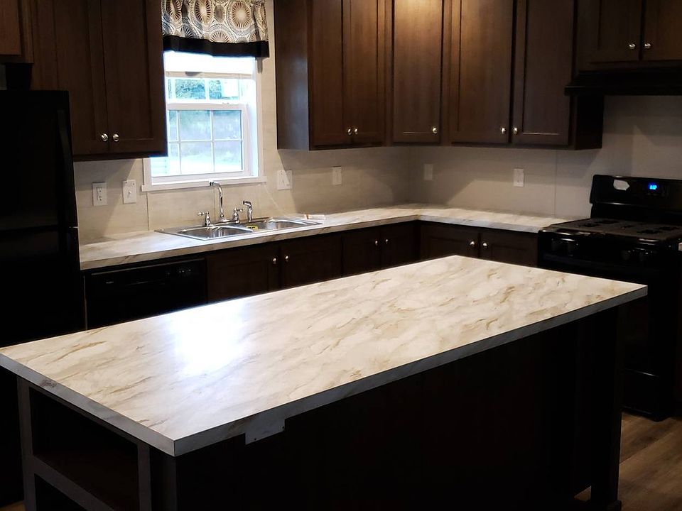 1st image of 516 Courtland Ln #587