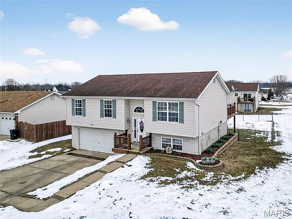 4th image of 900 Sherwood Dr