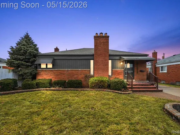 31229 Share St, Saint Clair Shores, MI 48082