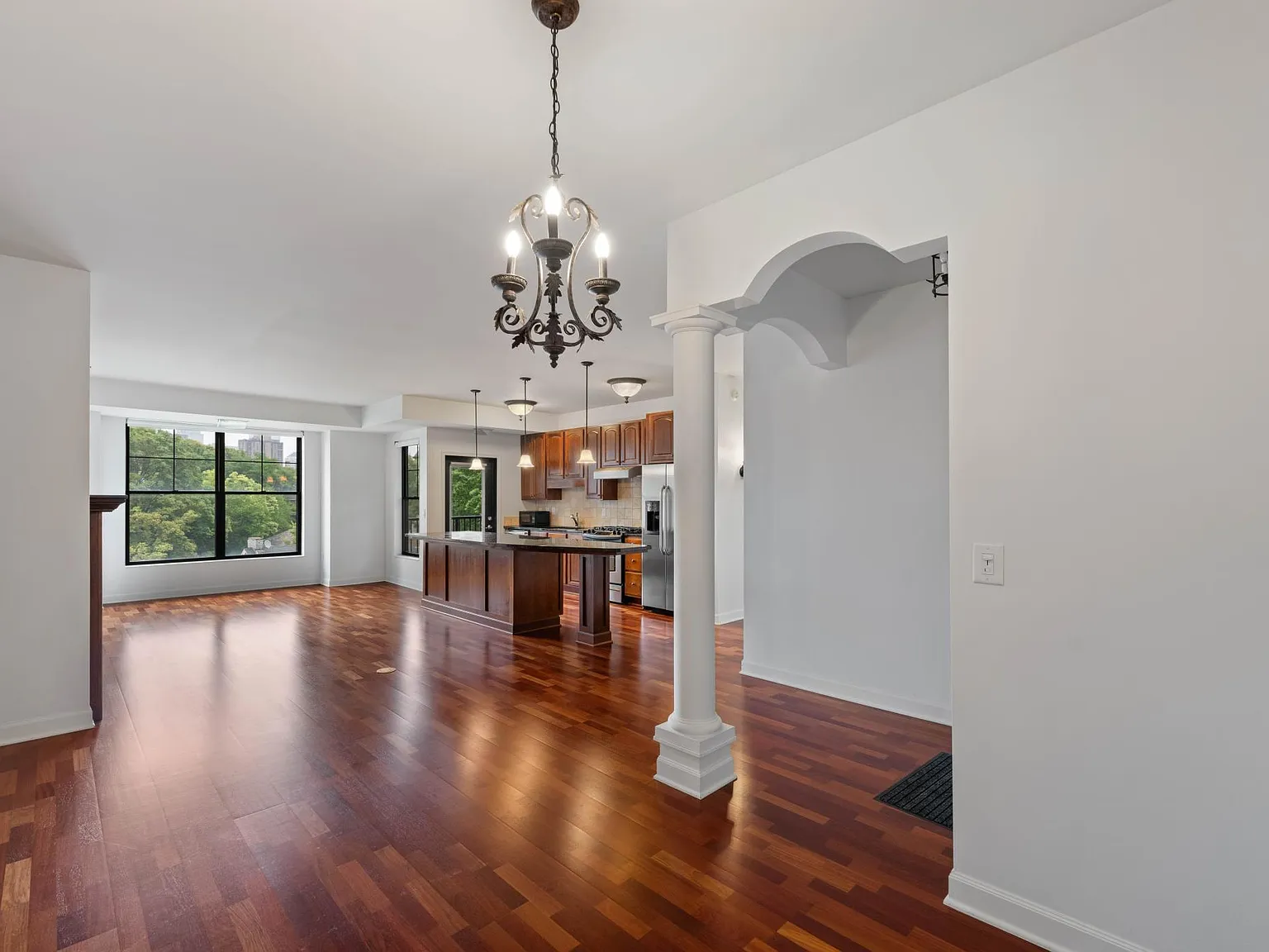 1 bed, 1.0 bath, 1000 sqft, $1,995 — Photo 4