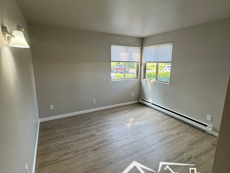 1394 Maricopa Dr E — Photo 6