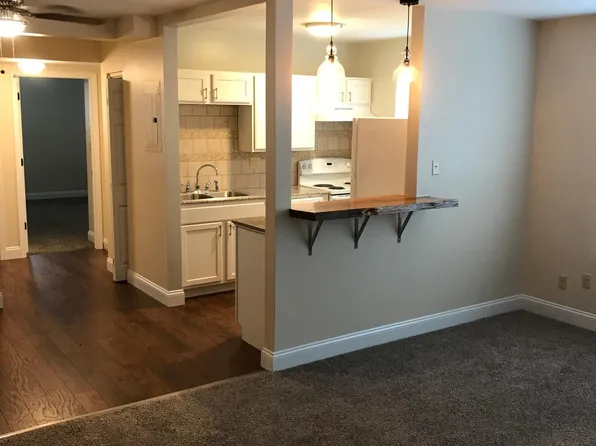 261 Arlington St APT 102, Forest City, NC 28043