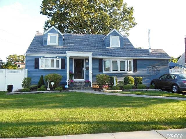 1st image of 192 Boston Ave