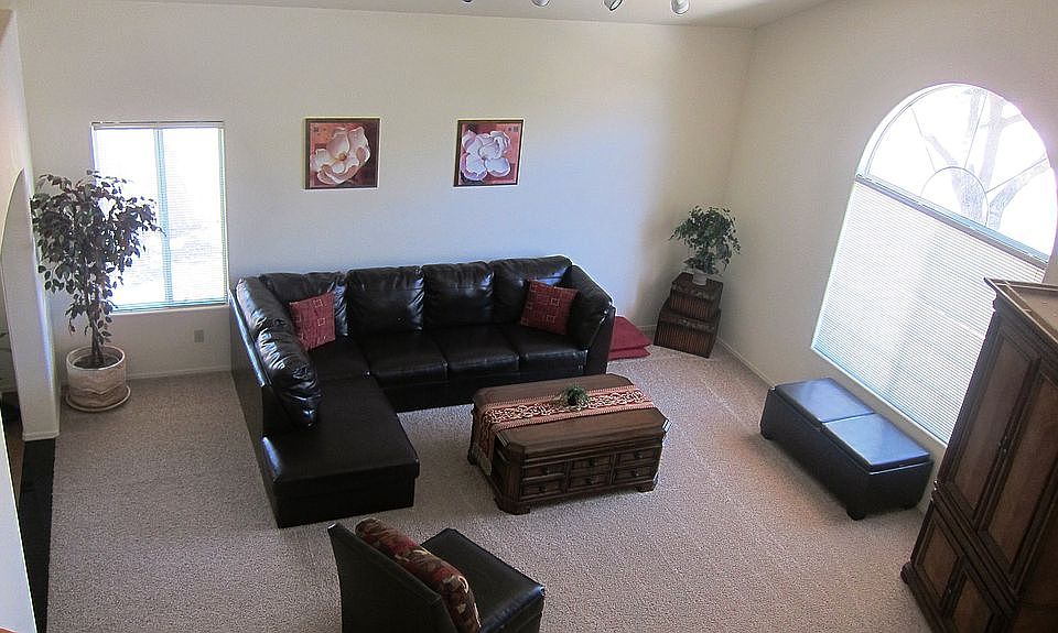 1st image of 9981 N Hillview Dr