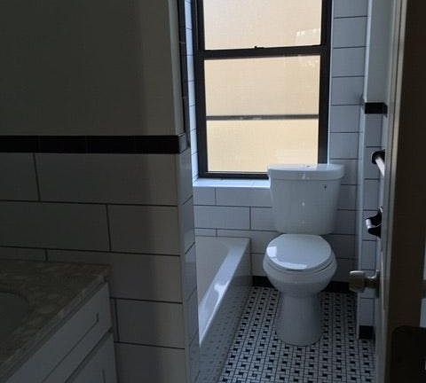 4th image of 38 Bay 26th St #3