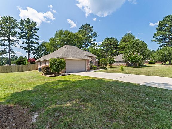 2nd image of 10 Apalachee Dr