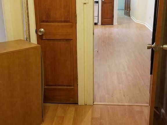 3rd image of 1589 2nd Ave APT 2