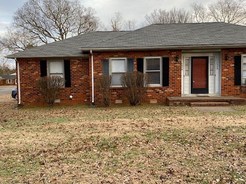 1st image of 2328 Hillmont Dr