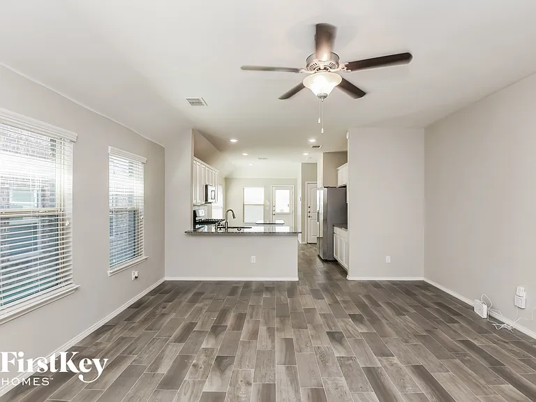 5825 Dew Plant Way — Photo 3