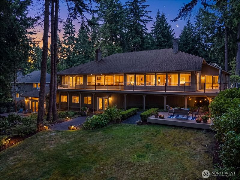 3rd image of 4922 Canterwood Drive NW