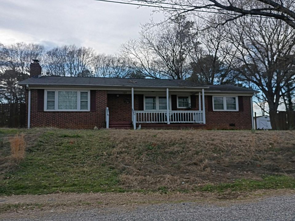 1st image of 107 Crescent Cir