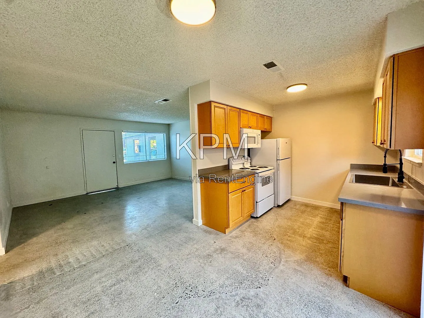 2 bed, 1.0 bath, 768 sqft, $1,525 — Photo 3