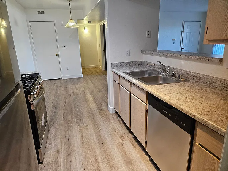 7885 W Flamingo Rd #1127 — Photo 10