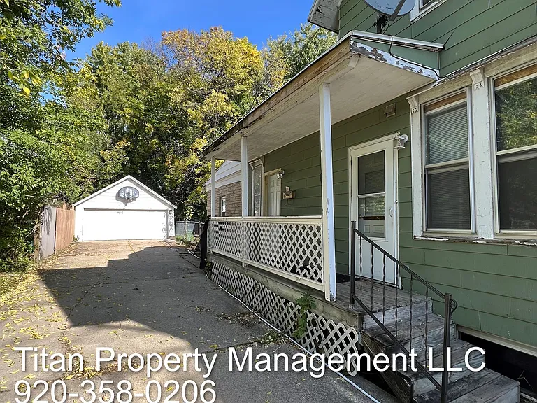 1348 W Spencer St — Photo 7
