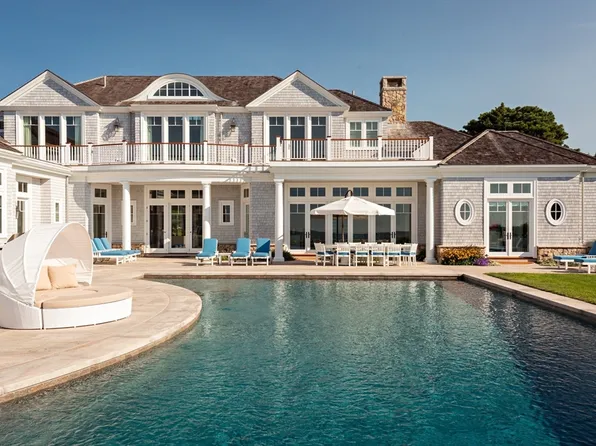 835 Sea View Ave, Barnstable, MA 02630