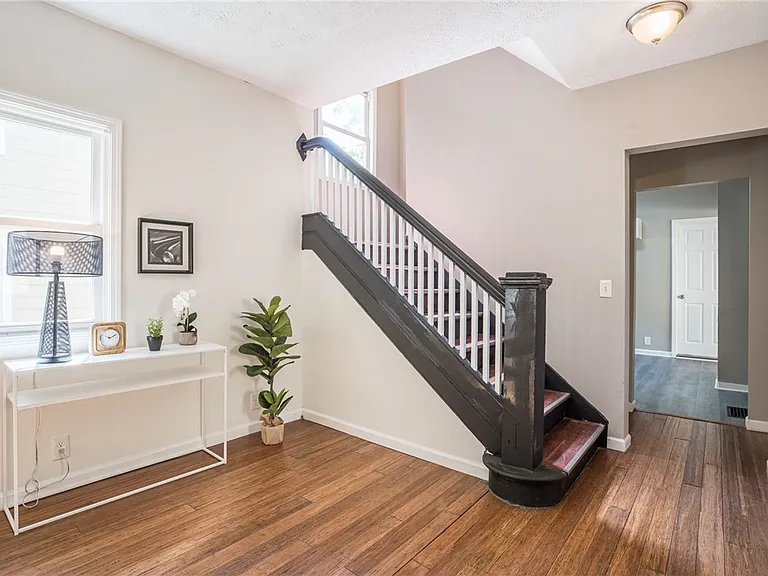 399 Brooks Ave — Photo 4