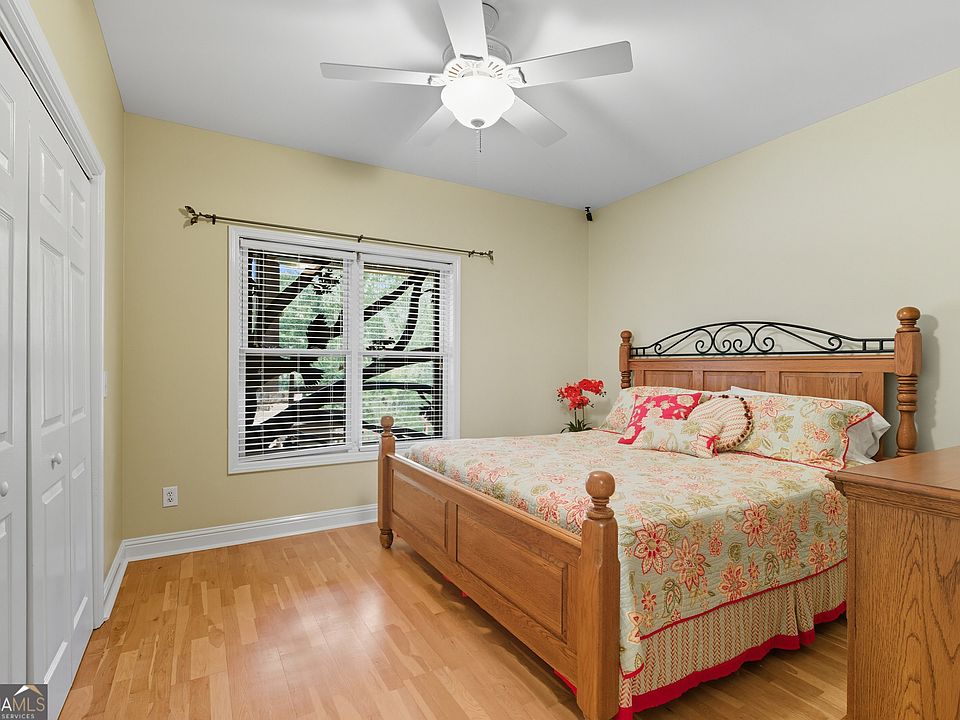 28th image of 1091 Echota Rd