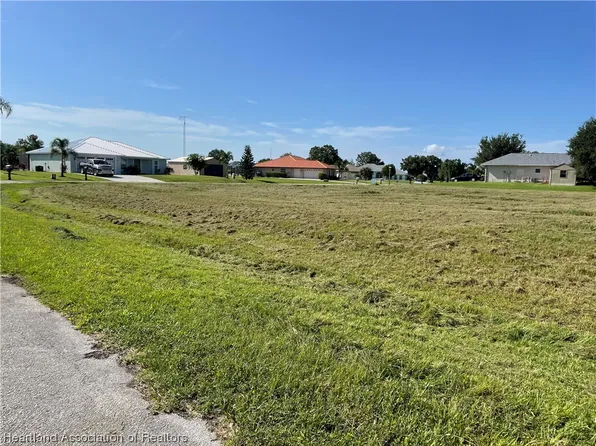 1020 Greenwood Ter, Sebring, FL 33876