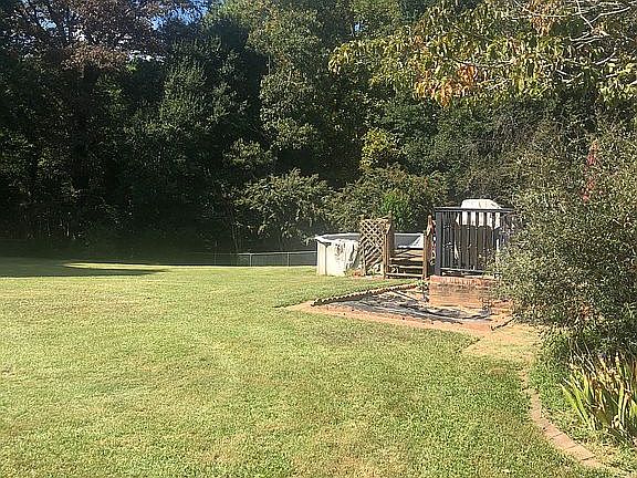 5th image of 5020 Bowen Dr