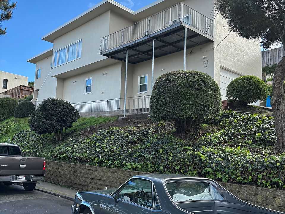 1st image of 173 Canyon Dr